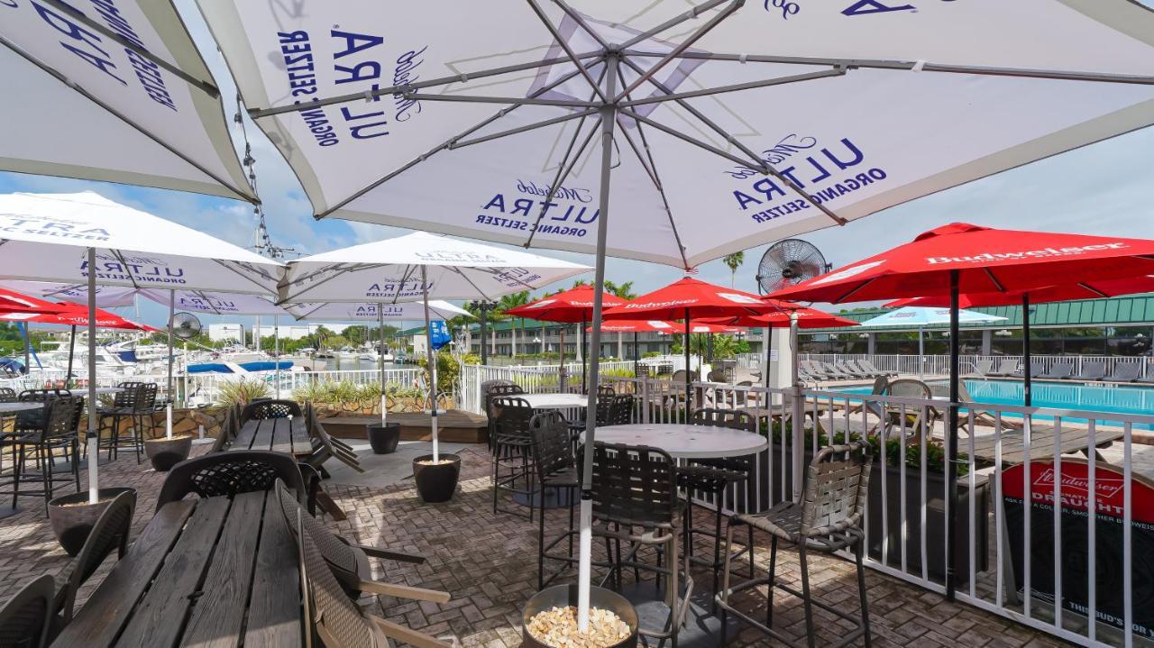 Waterfront Room, Heated Pool, Tiki Bar & Grill Sarasota Zewnętrze zdjęcie