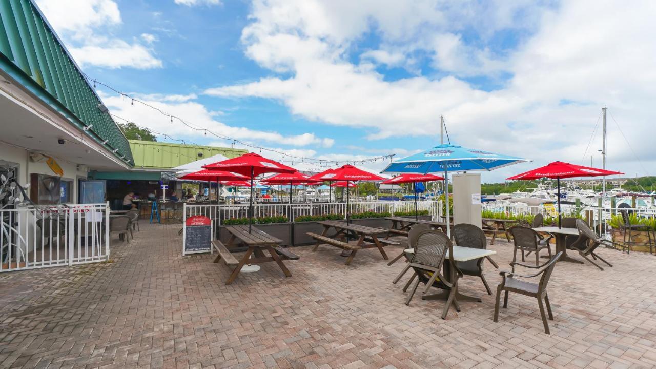 Waterfront Room, Heated Pool, Tiki Bar & Grill Sarasota Zewnętrze zdjęcie