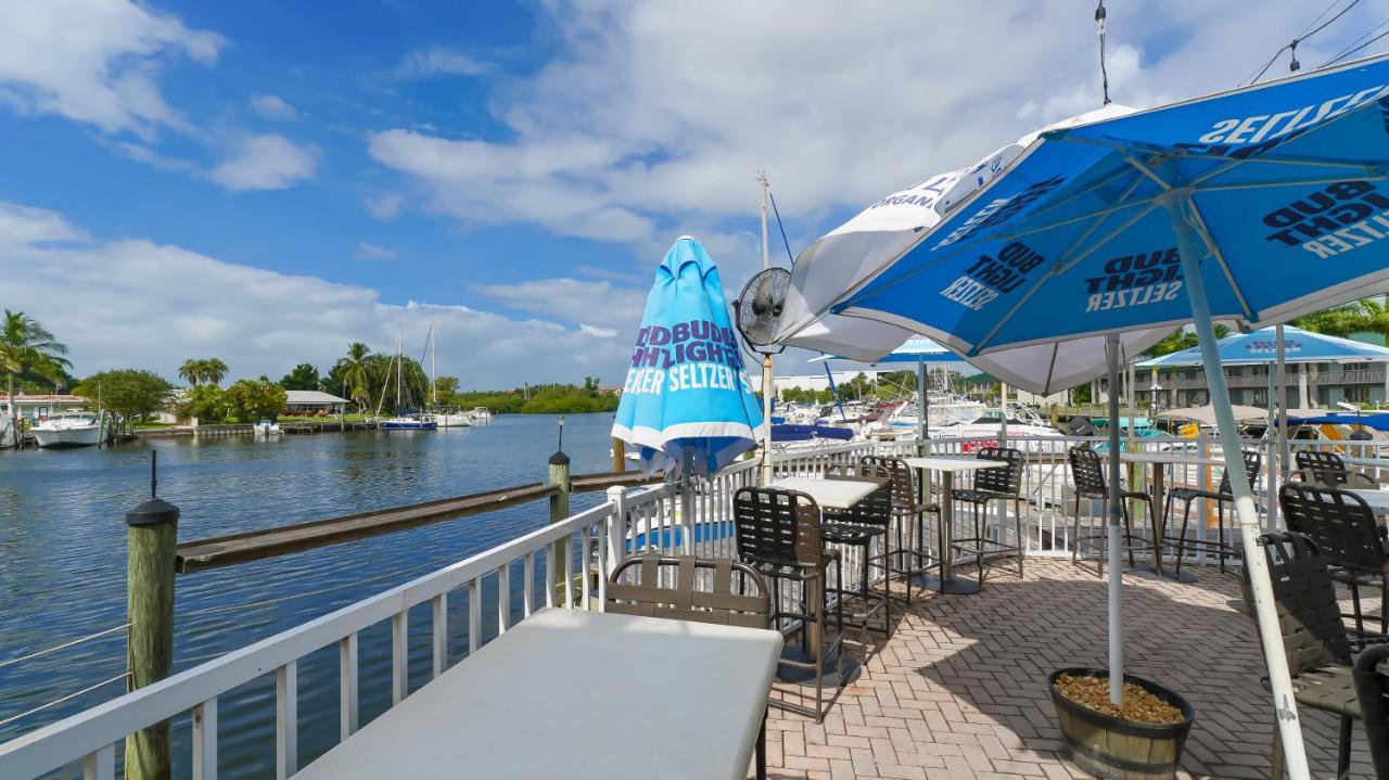 Waterfront Room, Heated Pool, Tiki Bar & Grill Sarasota Zewnętrze zdjęcie