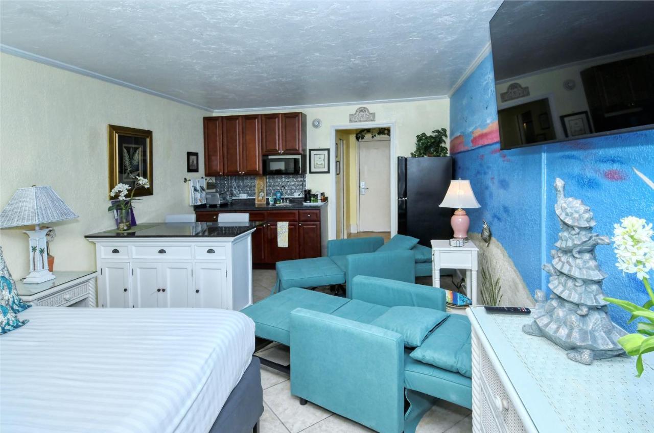 Waterfront Room, Heated Pool, Tiki Bar & Grill Sarasota Zewnętrze zdjęcie