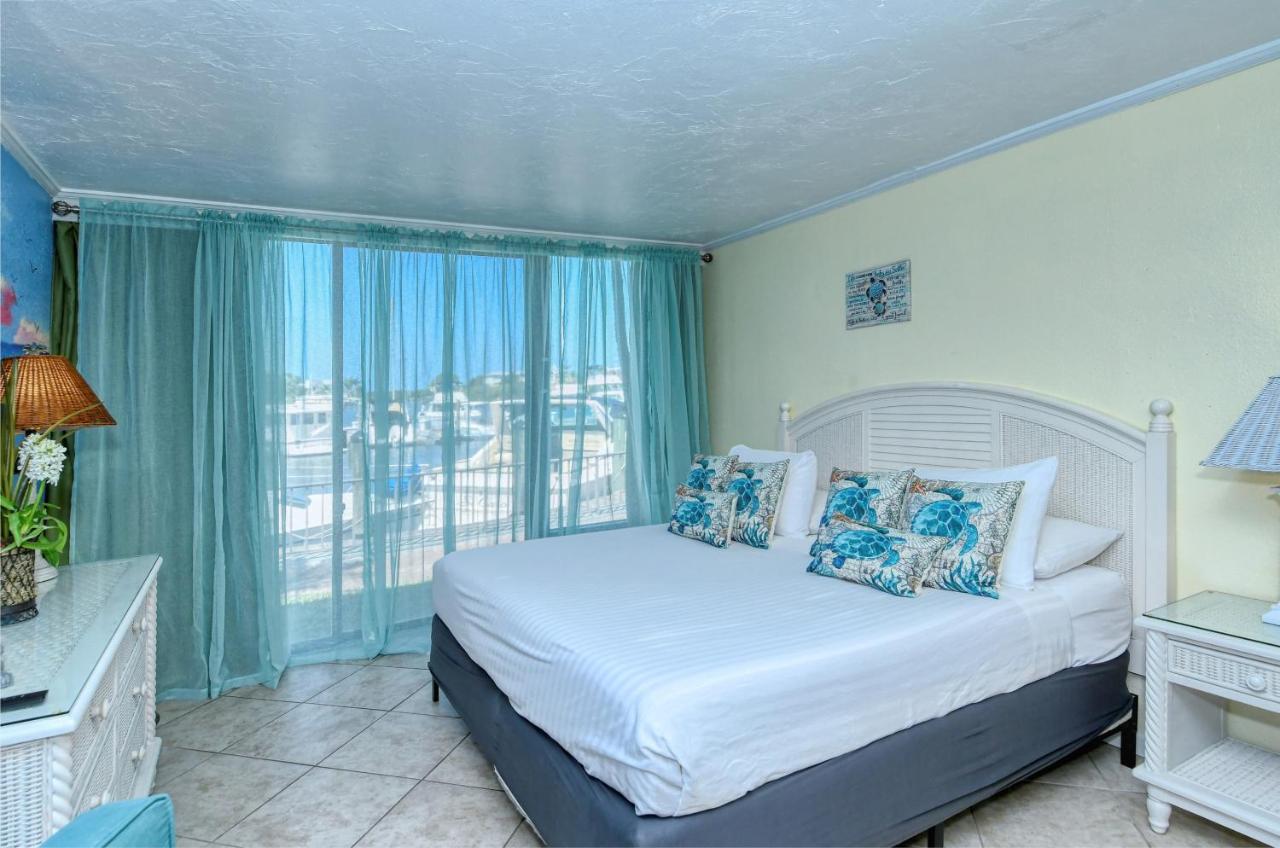 Waterfront Room, Heated Pool, Tiki Bar & Grill Sarasota Zewnętrze zdjęcie