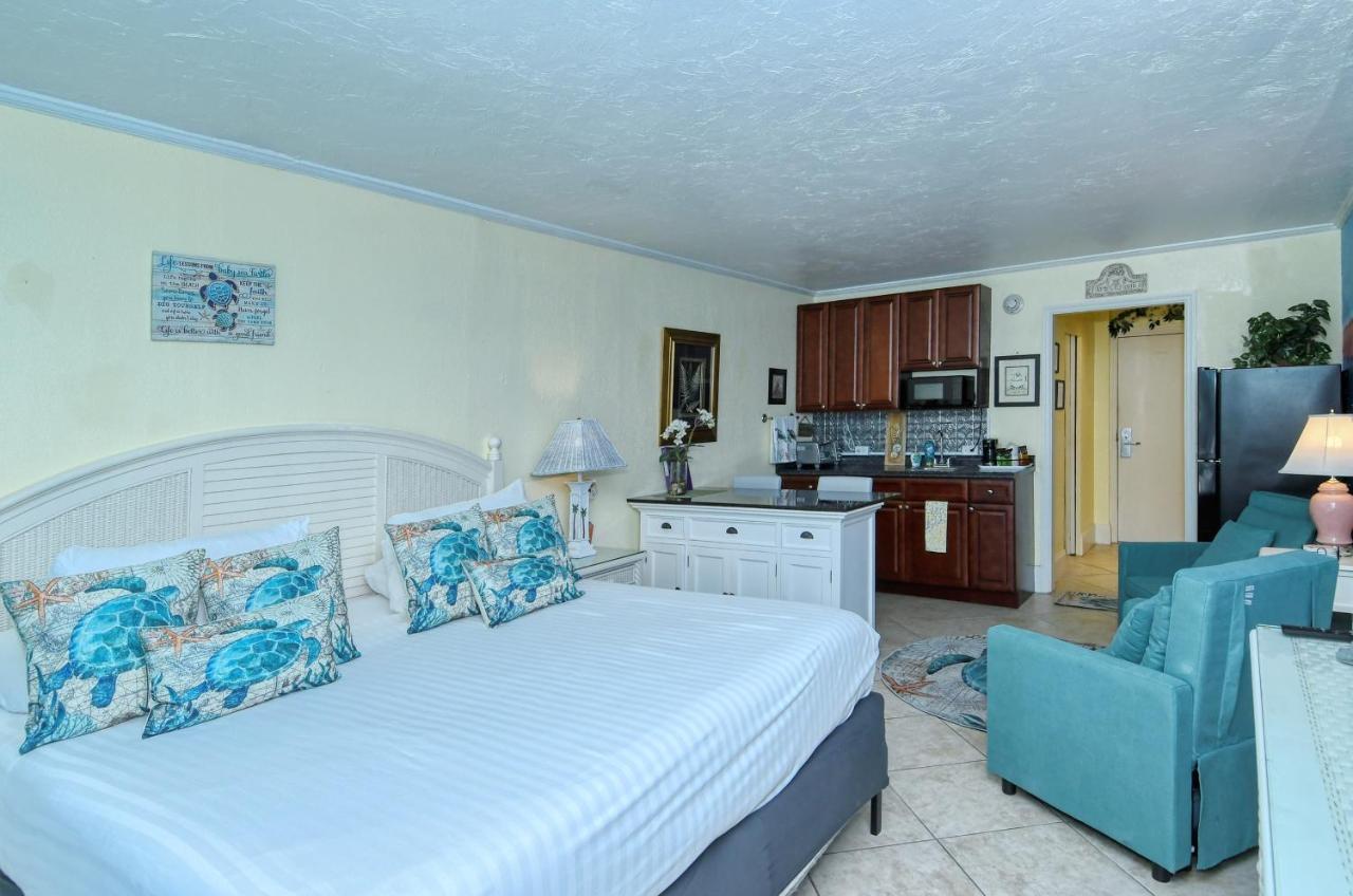 Waterfront Room, Heated Pool, Tiki Bar & Grill Sarasota Zewnętrze zdjęcie