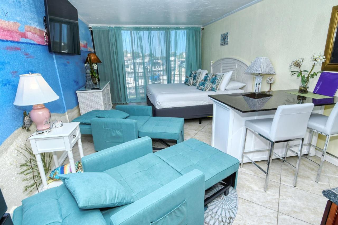 Waterfront Room, Heated Pool, Tiki Bar & Grill Sarasota Zewnętrze zdjęcie